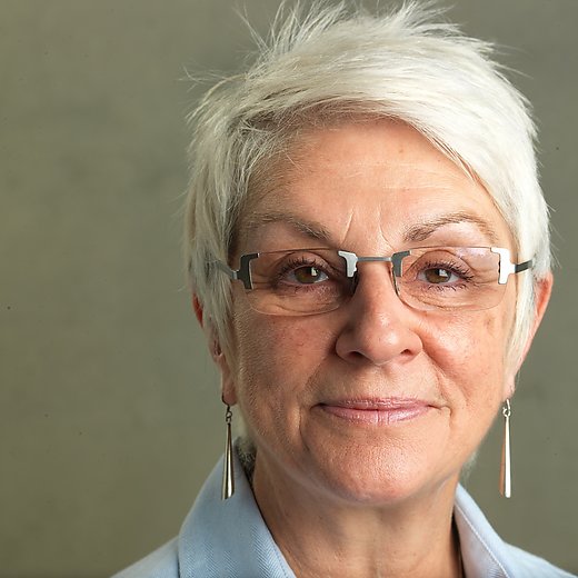 Gwen Thomas, photo by David Partner